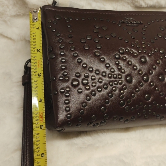 SOLD!! COACH Large Wristlet Clutch RARE Kylie Mini Studs F52402 - NWT - Picture 11 of 14
